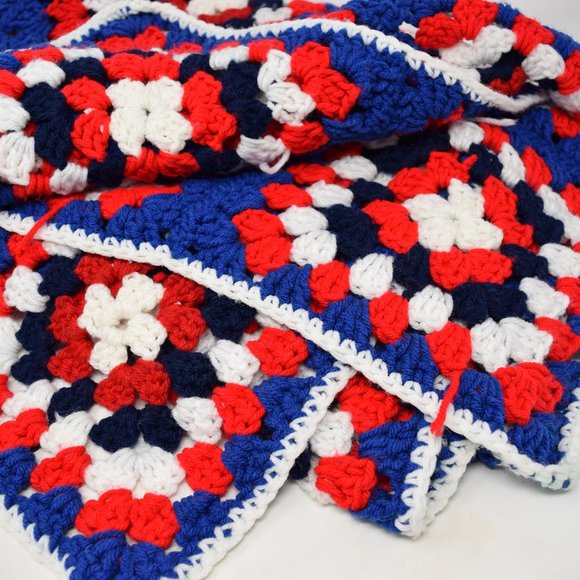 Patriotic Granny Squares Afghan Throw Lap Blanket Handmade Red White Blue Cottag - Picture 6 of 13